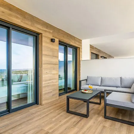 Panoramic Sunset Views - Arenales *